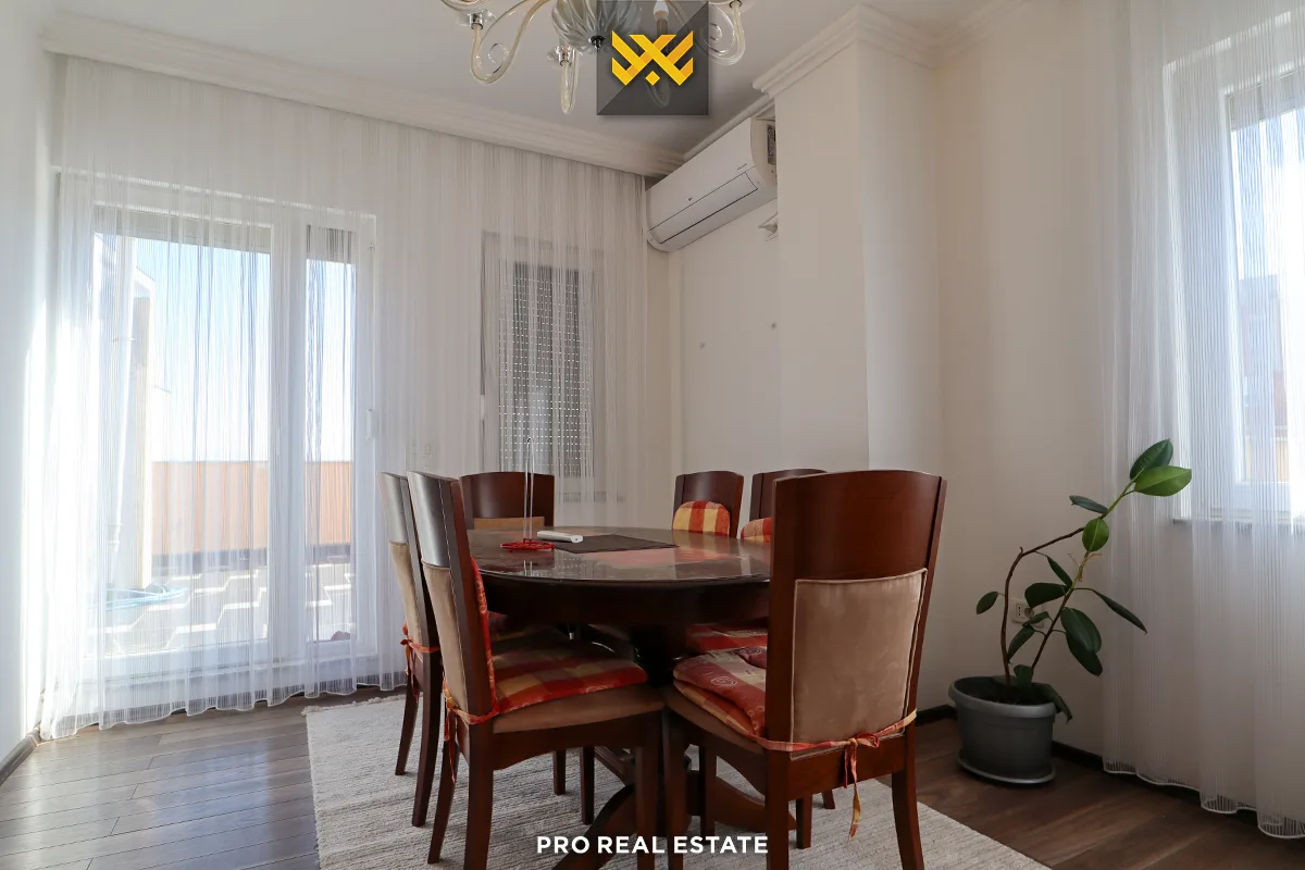 Banesë Penthouse 140m² + 160m² me #QIRA te Mati 1