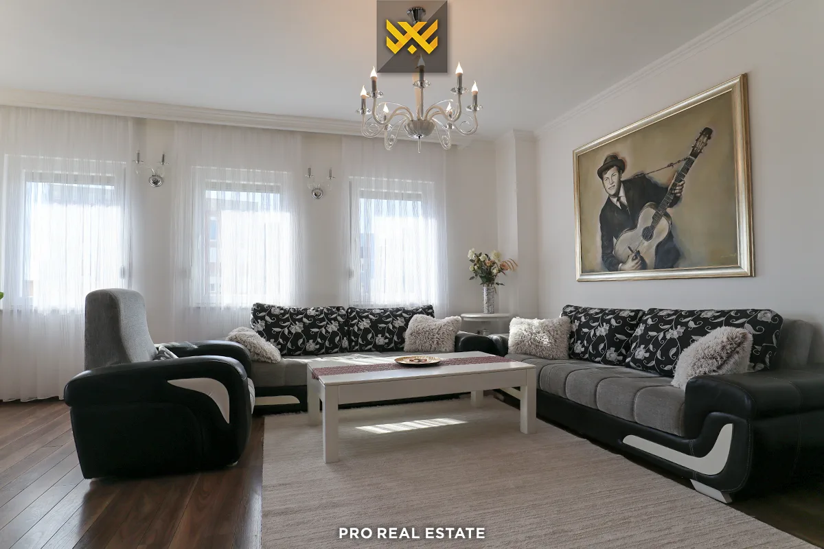 Banesë Penthouse 140m² + 160m² me #QIRA te Mati 1