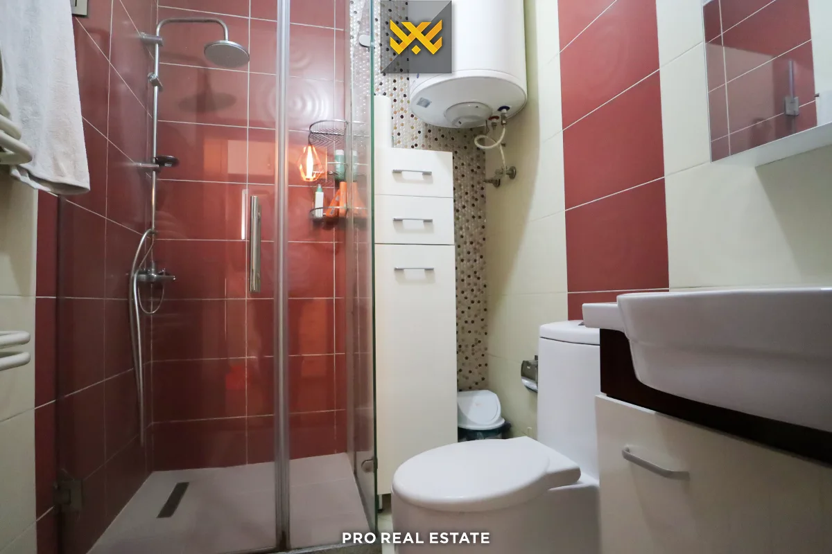 Banesë Penthouse 140m² + 160m² me #QIRA te Mati 1