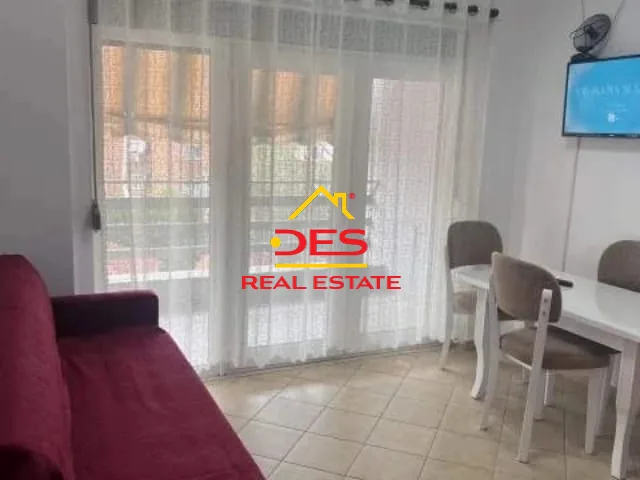 Jap apartament me qera 1+1 rruga naim fraasheri