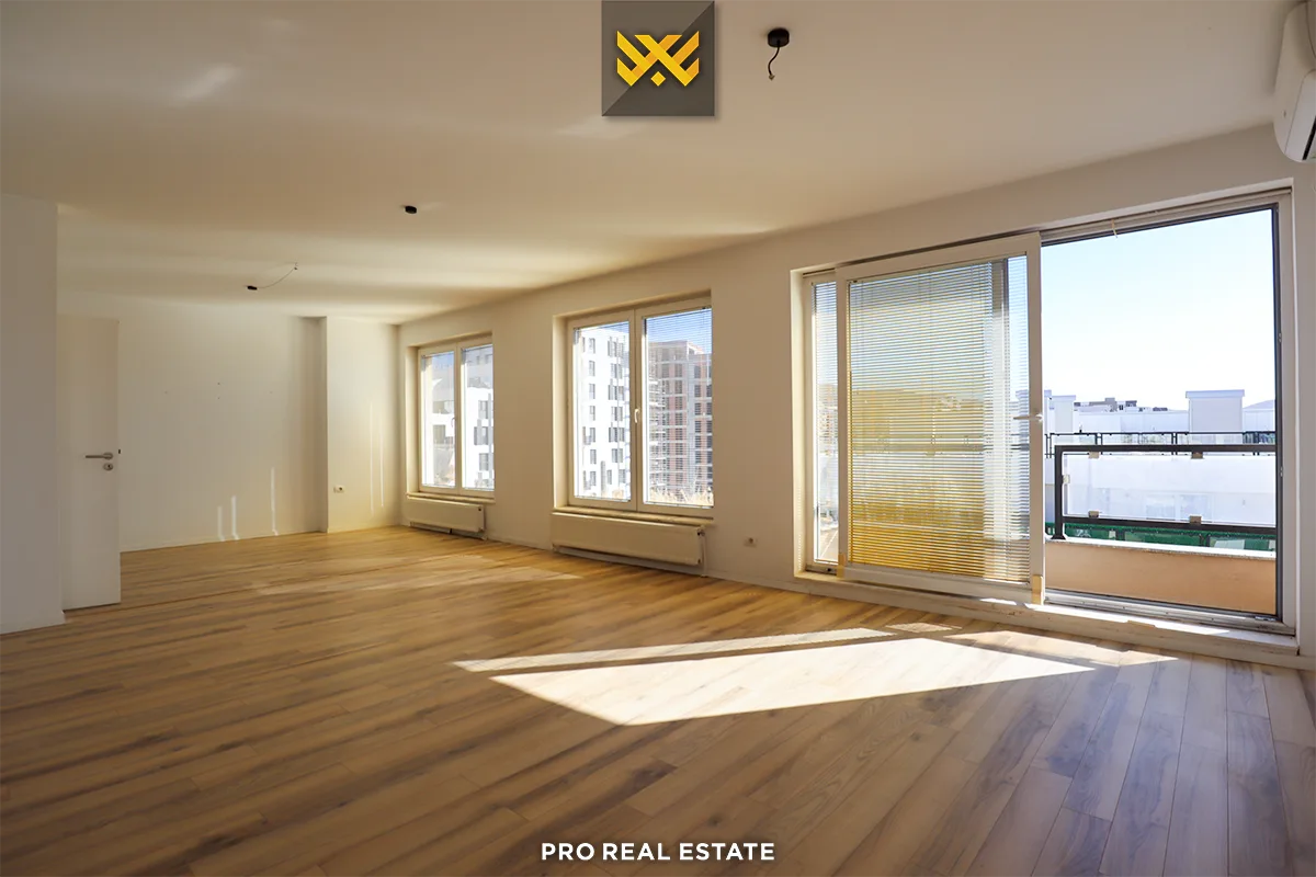 Banesë Penthouse 230m² + 200m² me #QIRA te Rruga C