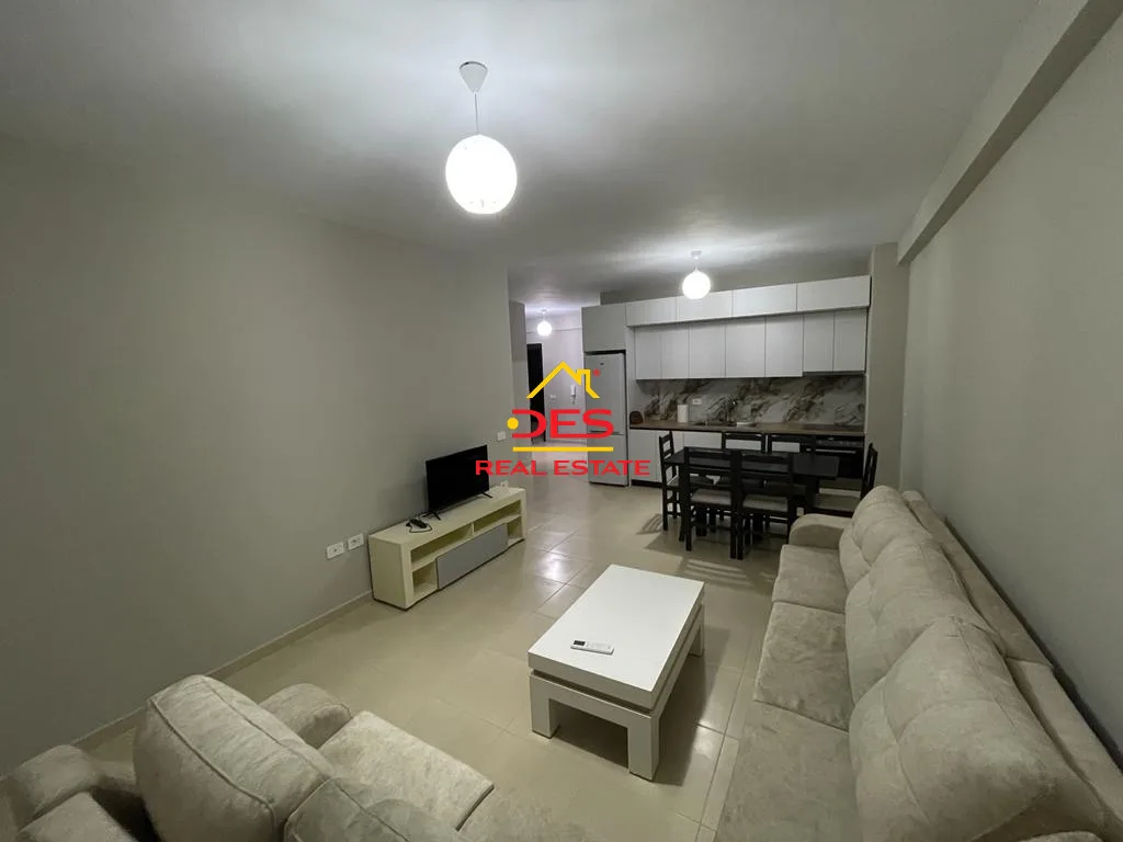 Jepet apartament 1+1 me qira te shtëpia e oficarave,vlorë
