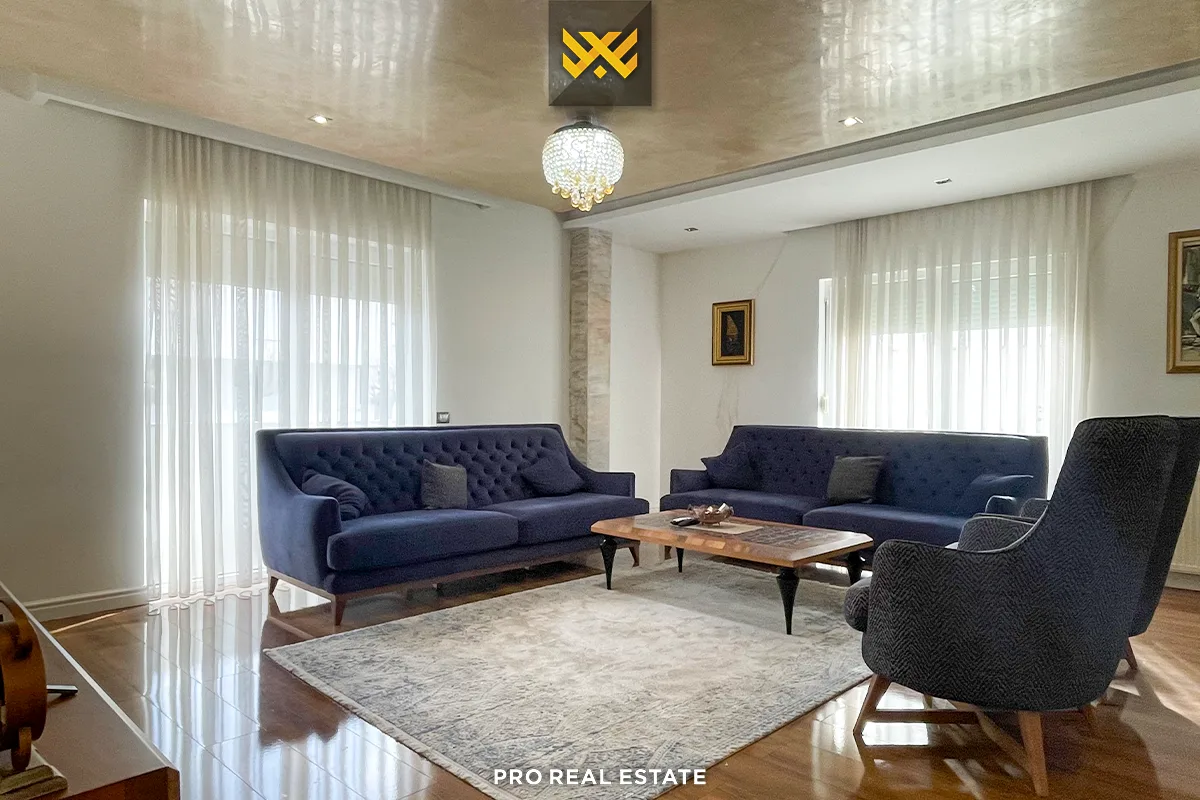 Shtëpi 240m² për #SHITJE në Çagllavicë