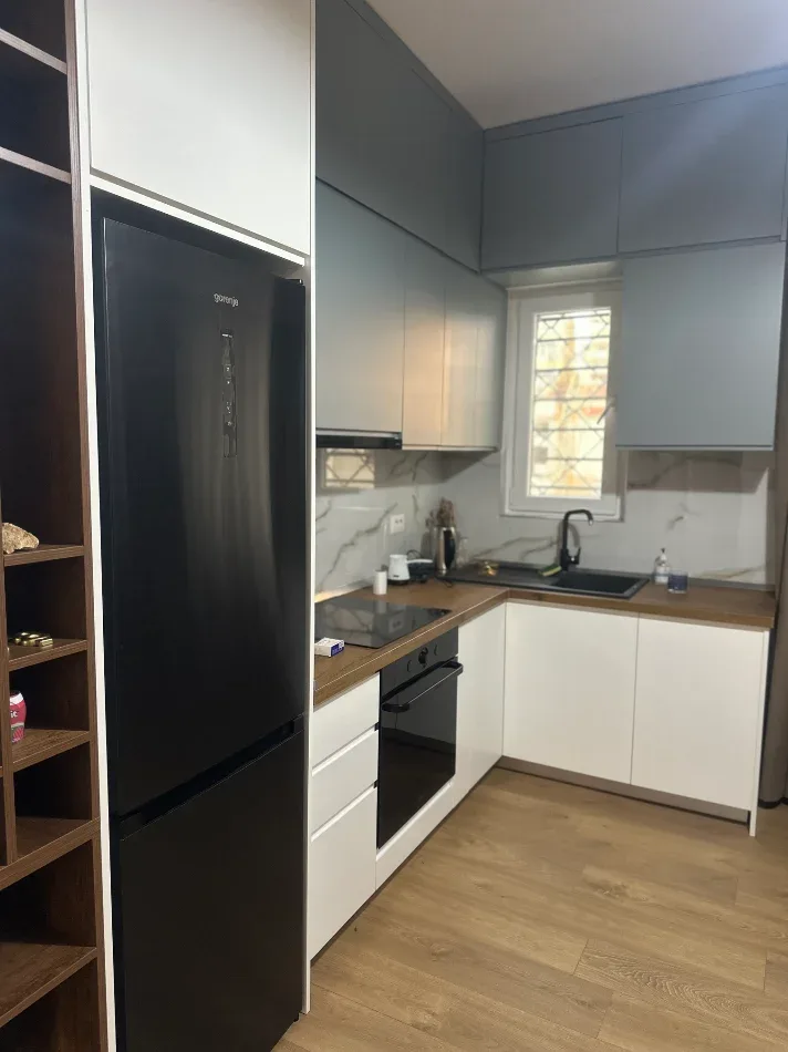 Apartament Me Qera 2+1 Tek Pazari I Ri (ID B221419) Tirane