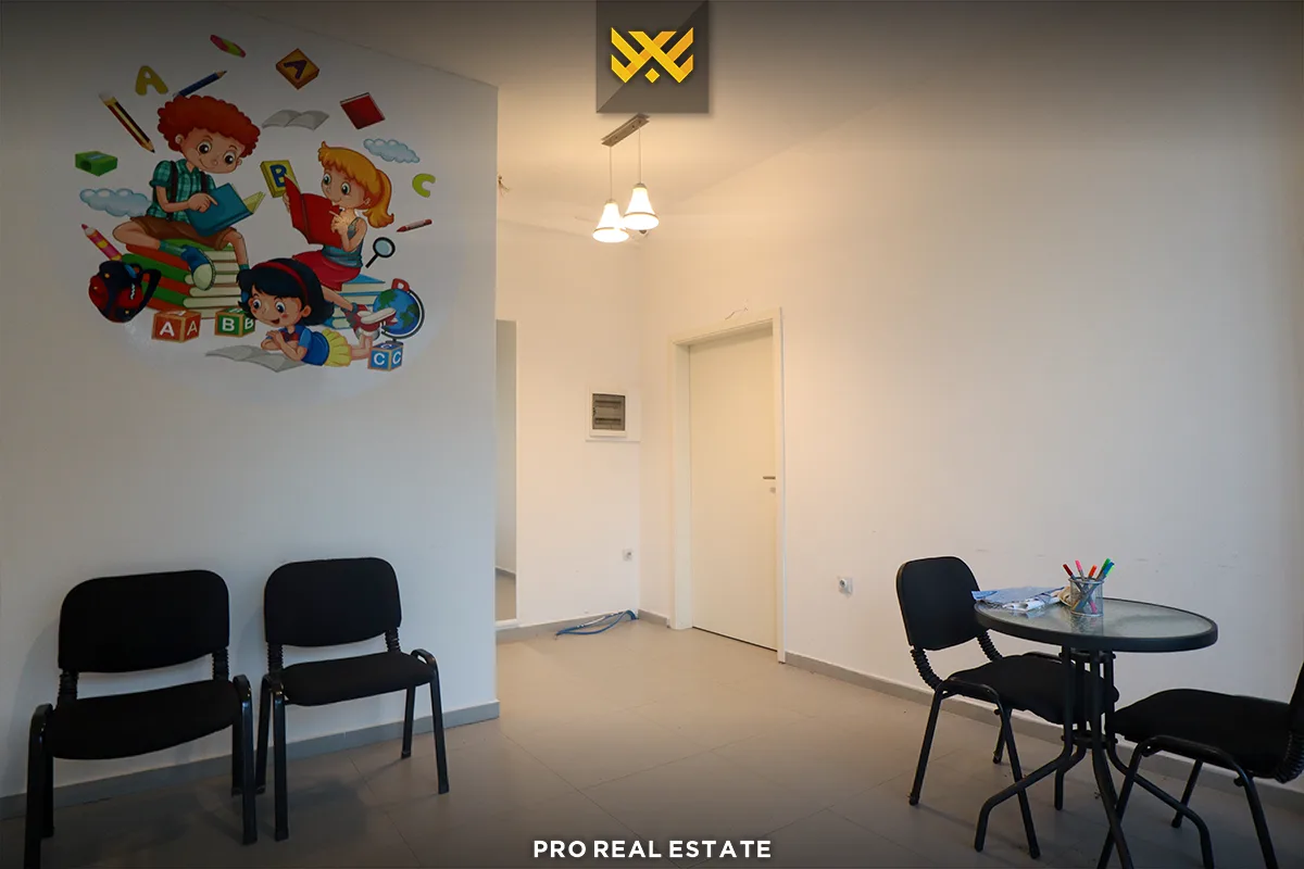 Lokal 65m² me #QIRA në Bregun e Diellit.