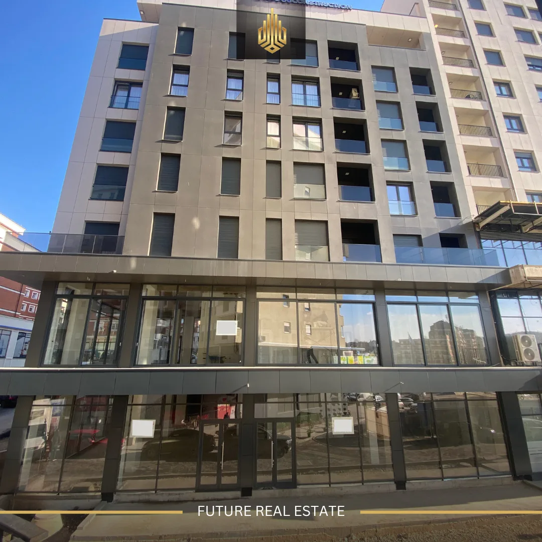 Lokal me QERA/135m²