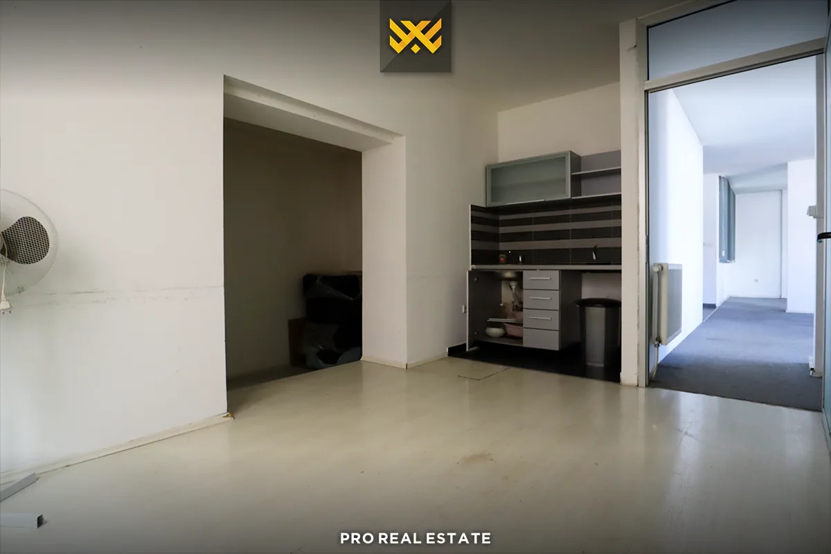 Lokal / Zyrë 100m² me #QIRA në Bregun e Diellit.
