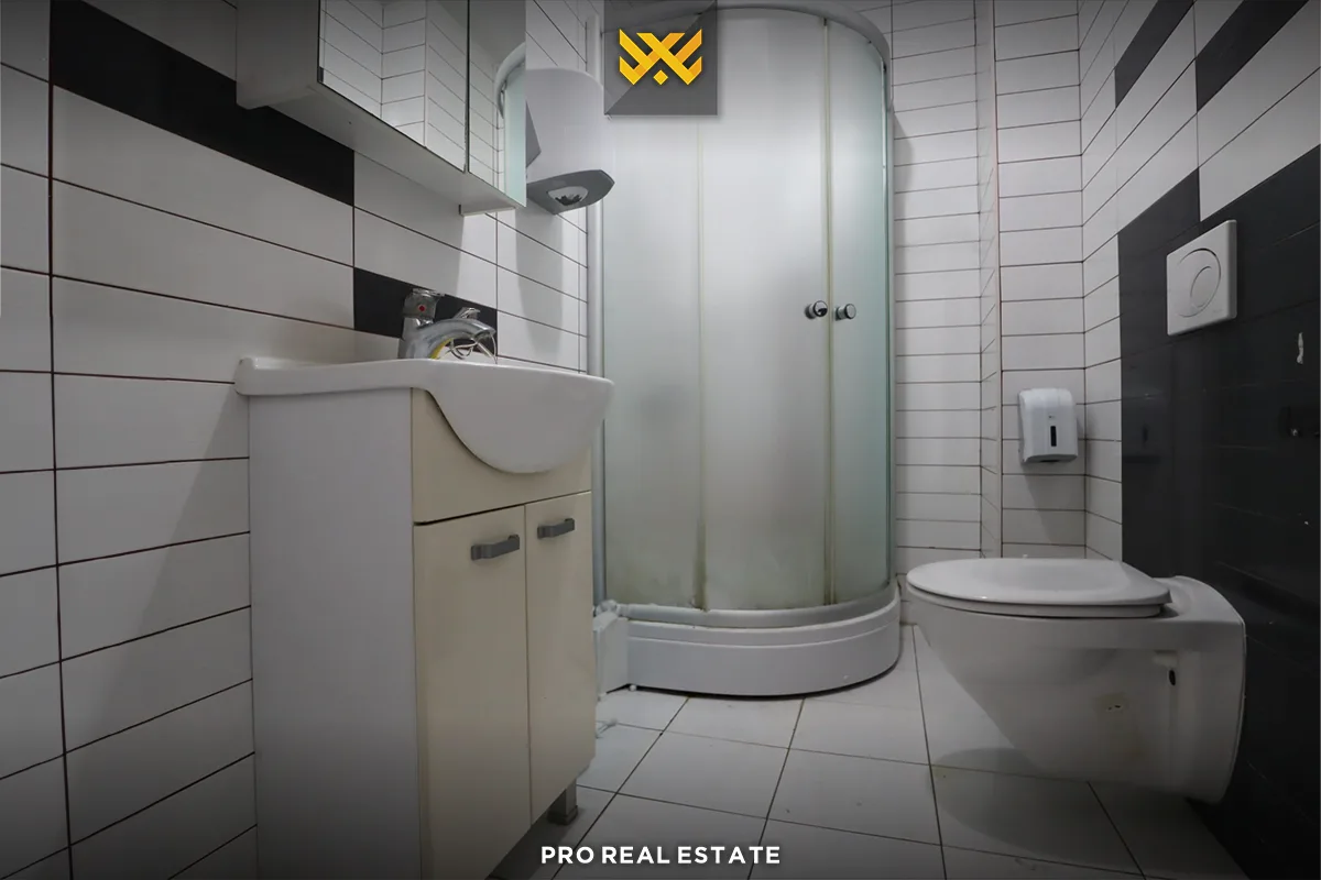 Lokal / Zyrë 100m² me #QIRA në Bregun e Diellit.