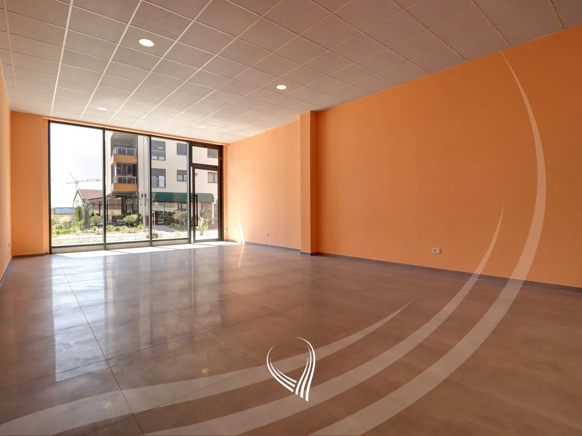 Lokal 90m2 me qira në lagjen Arbëria – Dragodan
