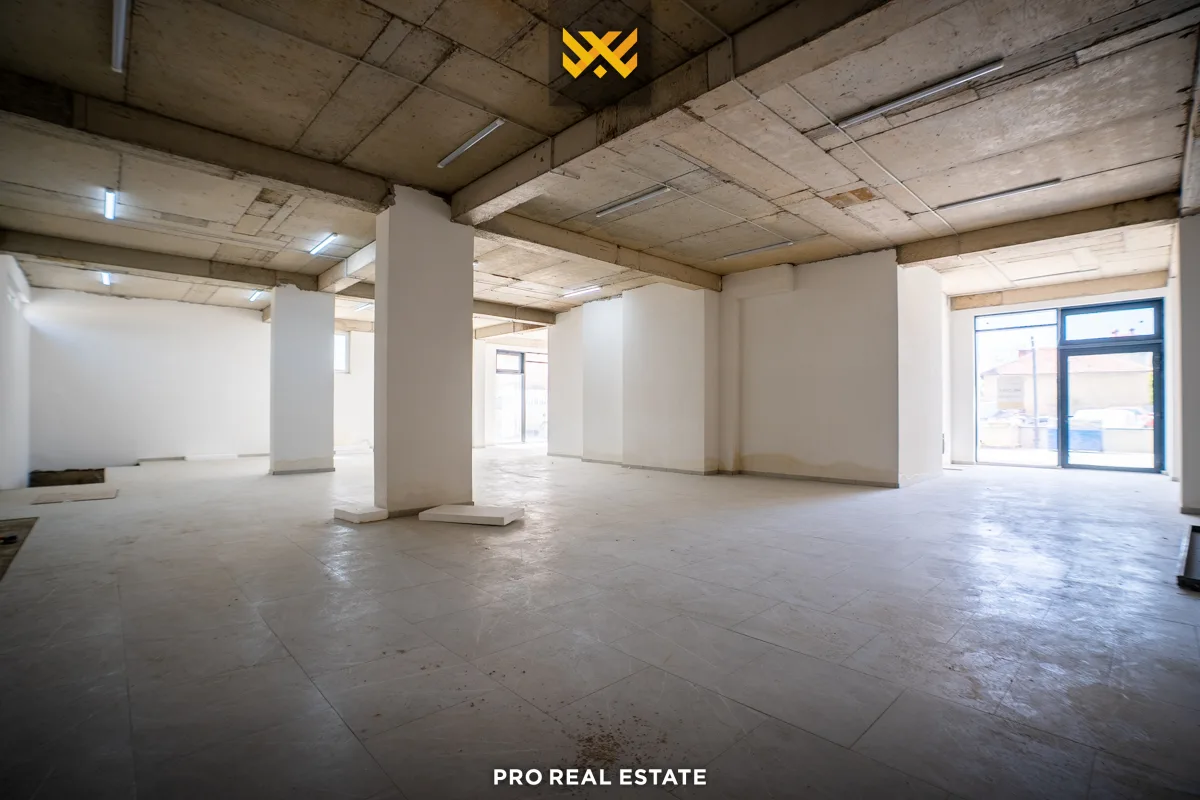 Lokal 359m² për #SHITJE te Bregu i Diellit