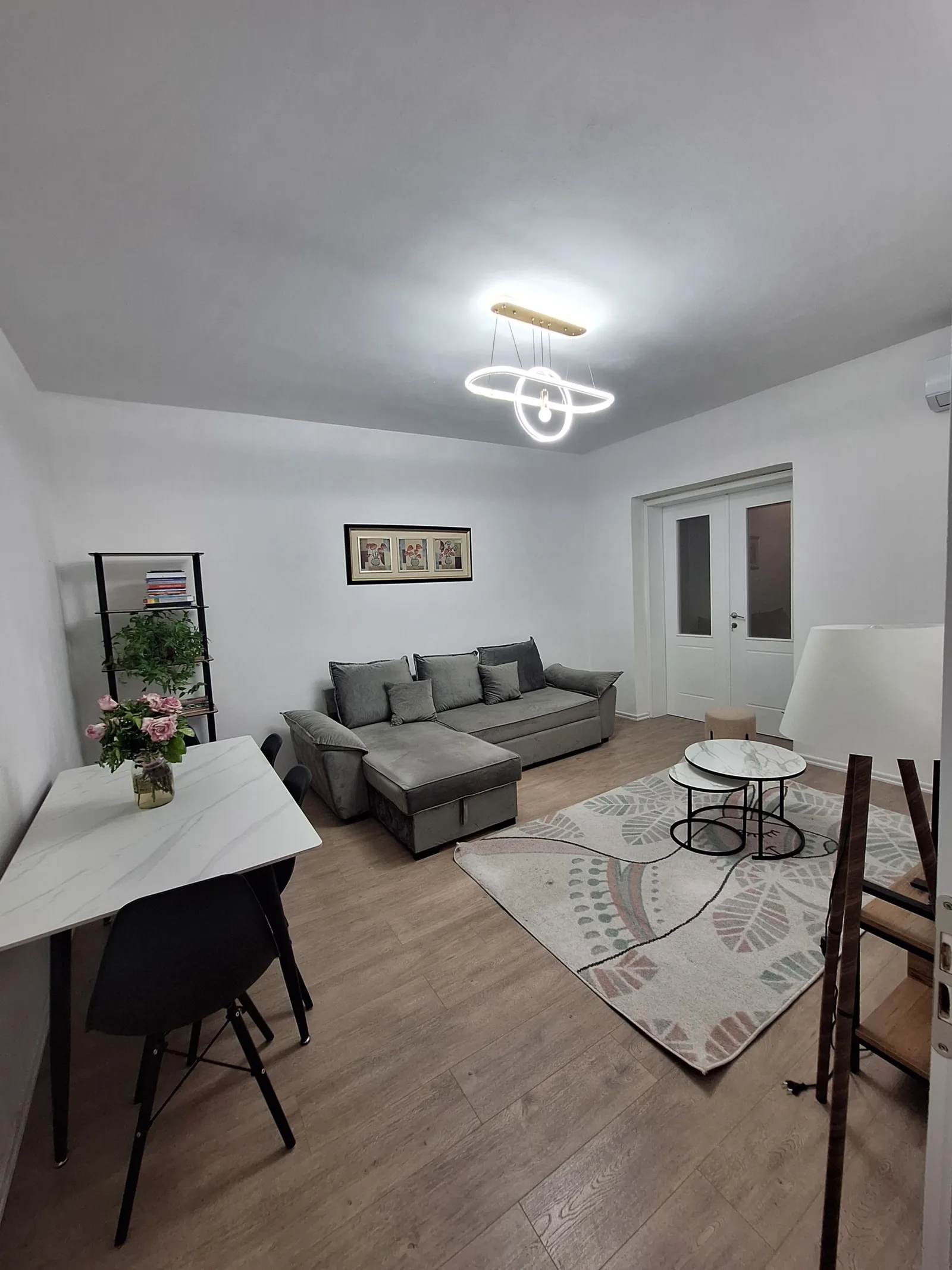 Apartament Me Qera 1+1 Tek Rruga e Barrikadave (ID B2101128) Tirane