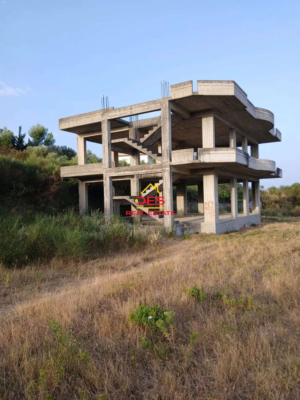 Shitet shtëpi 2-katëshe në fshatin babicë e madhe, vlorë.