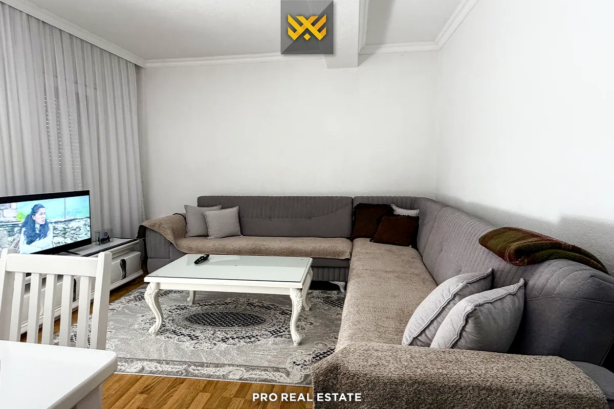 Dy shtëpi 85m² +100m² për #SHITJE te Kodra e Trimave
