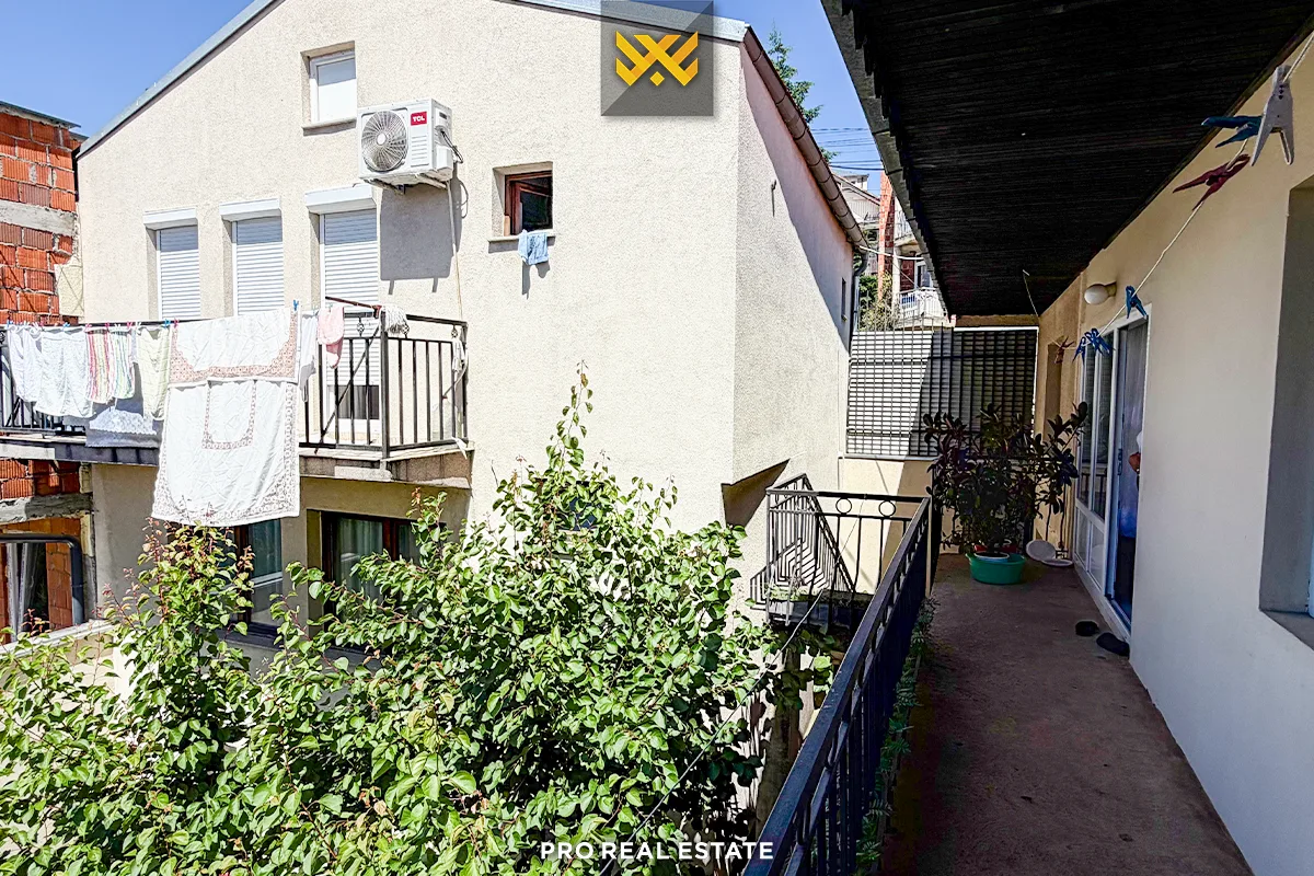 Dy shtëpi 85m² +100m² për #SHITJE te Kodra e Trimave