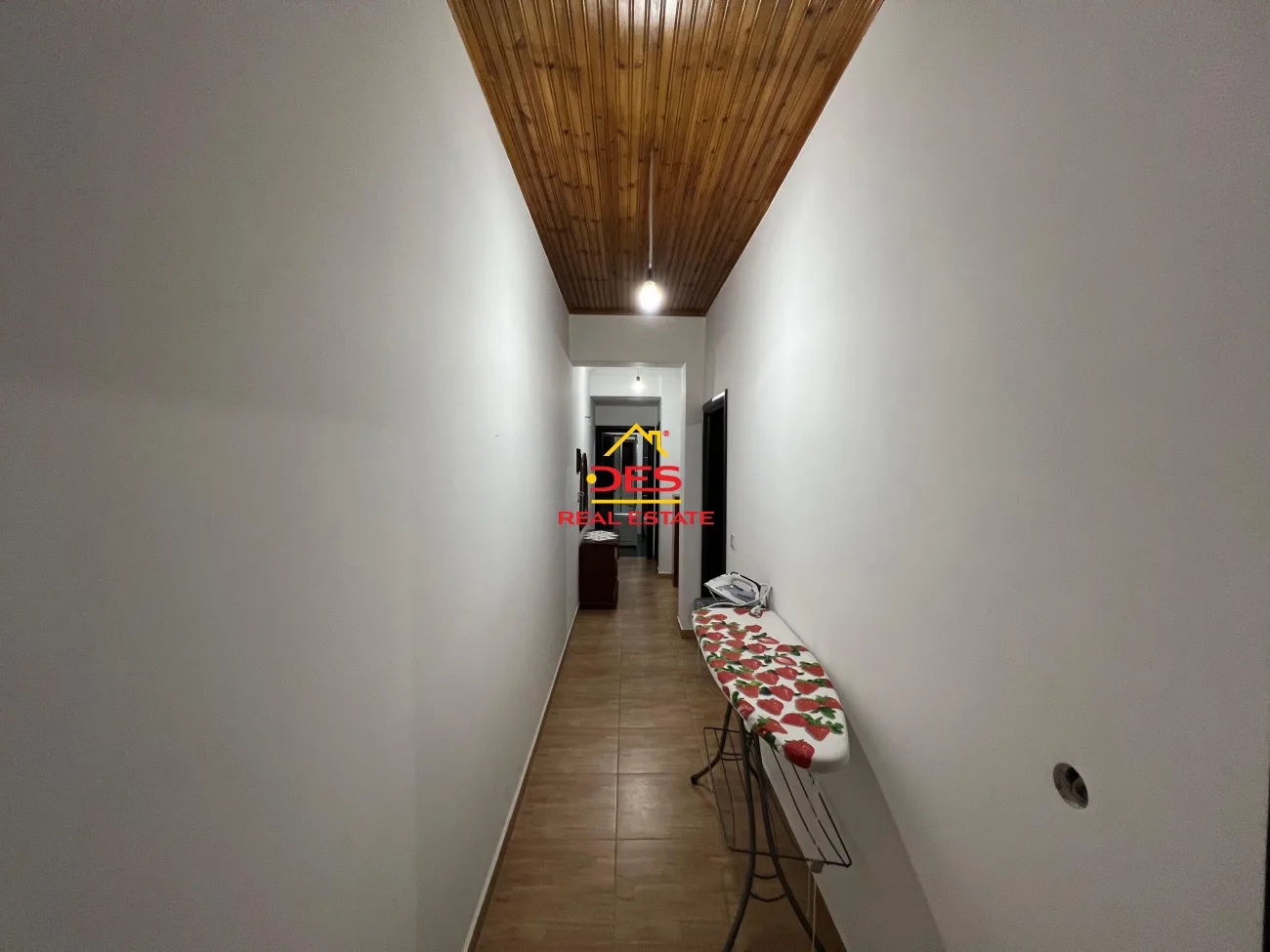 Jepet me qira vilë 3 kate pranë hotel salvadore,vlorë!