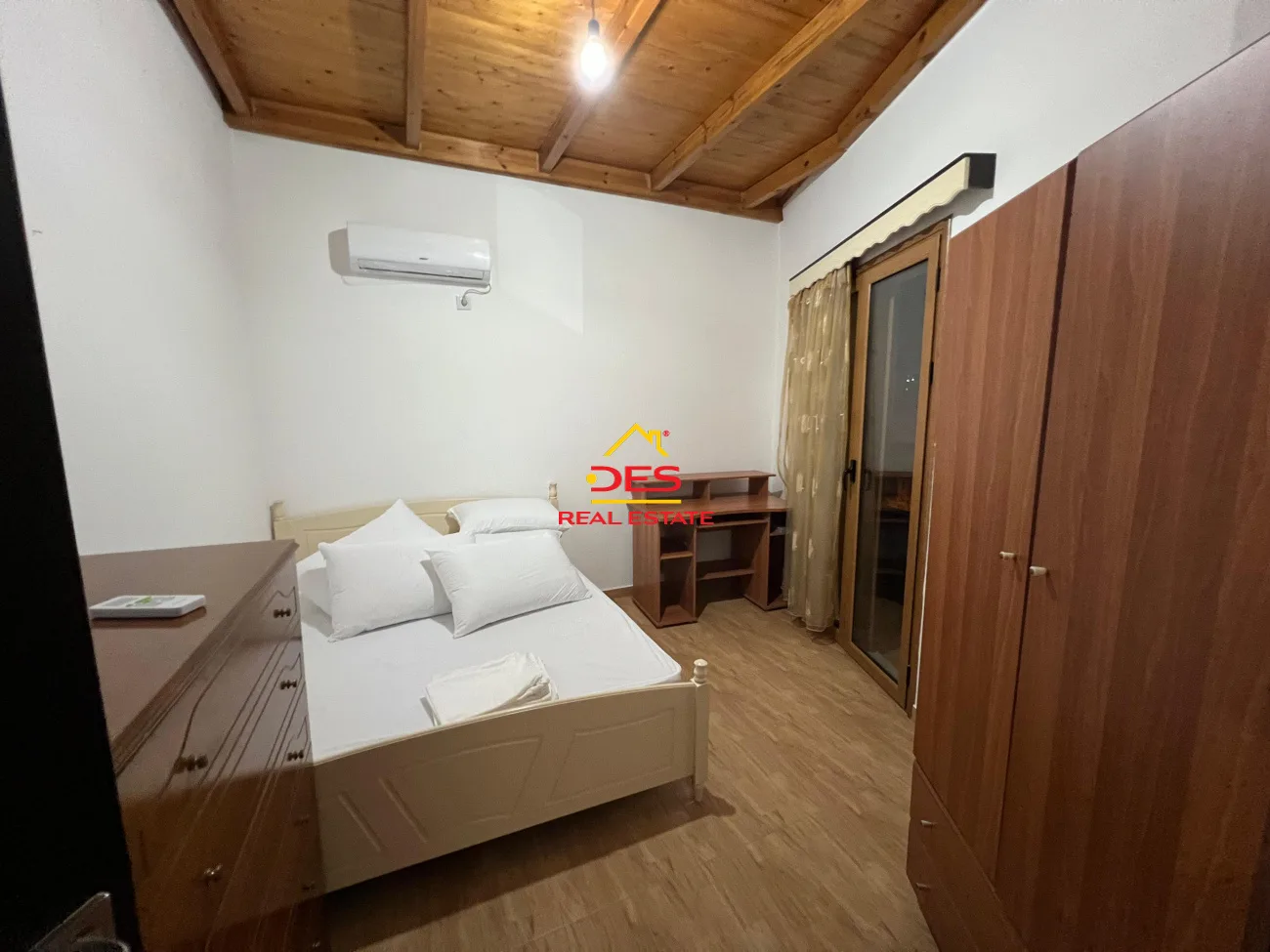 Jepet me qira vilë 3 kate pranë hotel salvadore,vlorë!