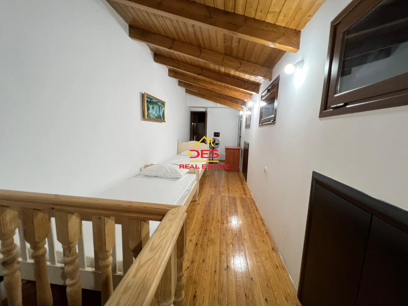 Jepet me qira vilë 3 kate pranë hotel salvadore,vlorë!