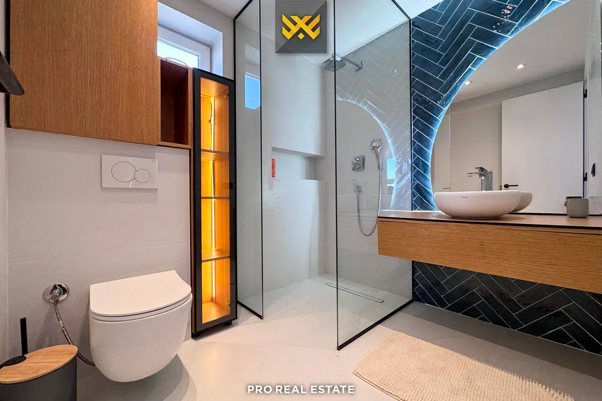 Shtëpi 190m² për #SHITJE në Lagjen Chelsea Point