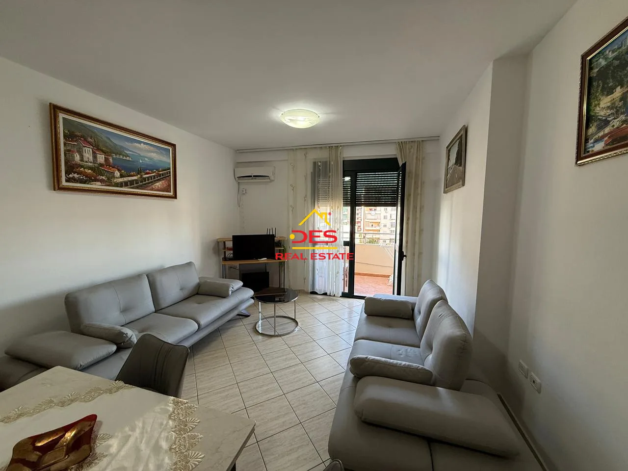 JEPET APARTAMENT 2+2+3 ME QIRA NË LUNGOMARE, VLORË. 📍 Pranë Laid Hotel