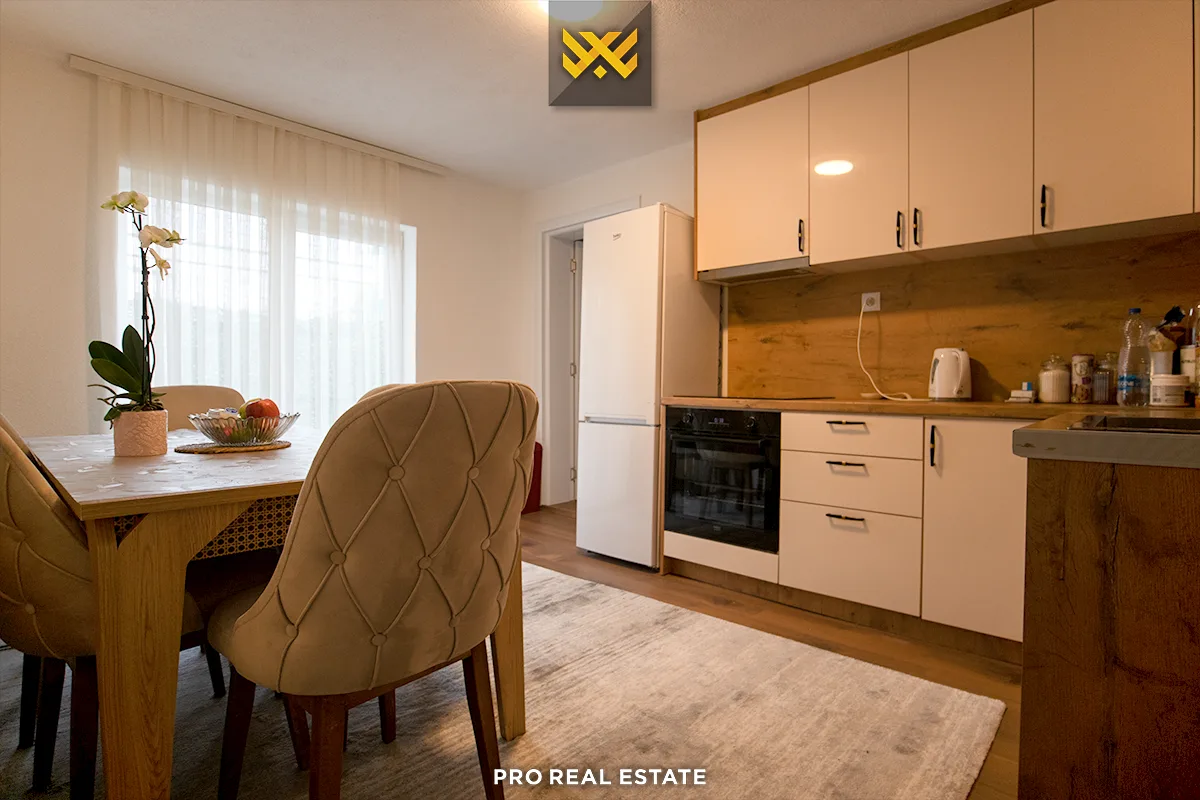 Shtëpi 160m² për #SHITJE në Lagjen Gjinaj.