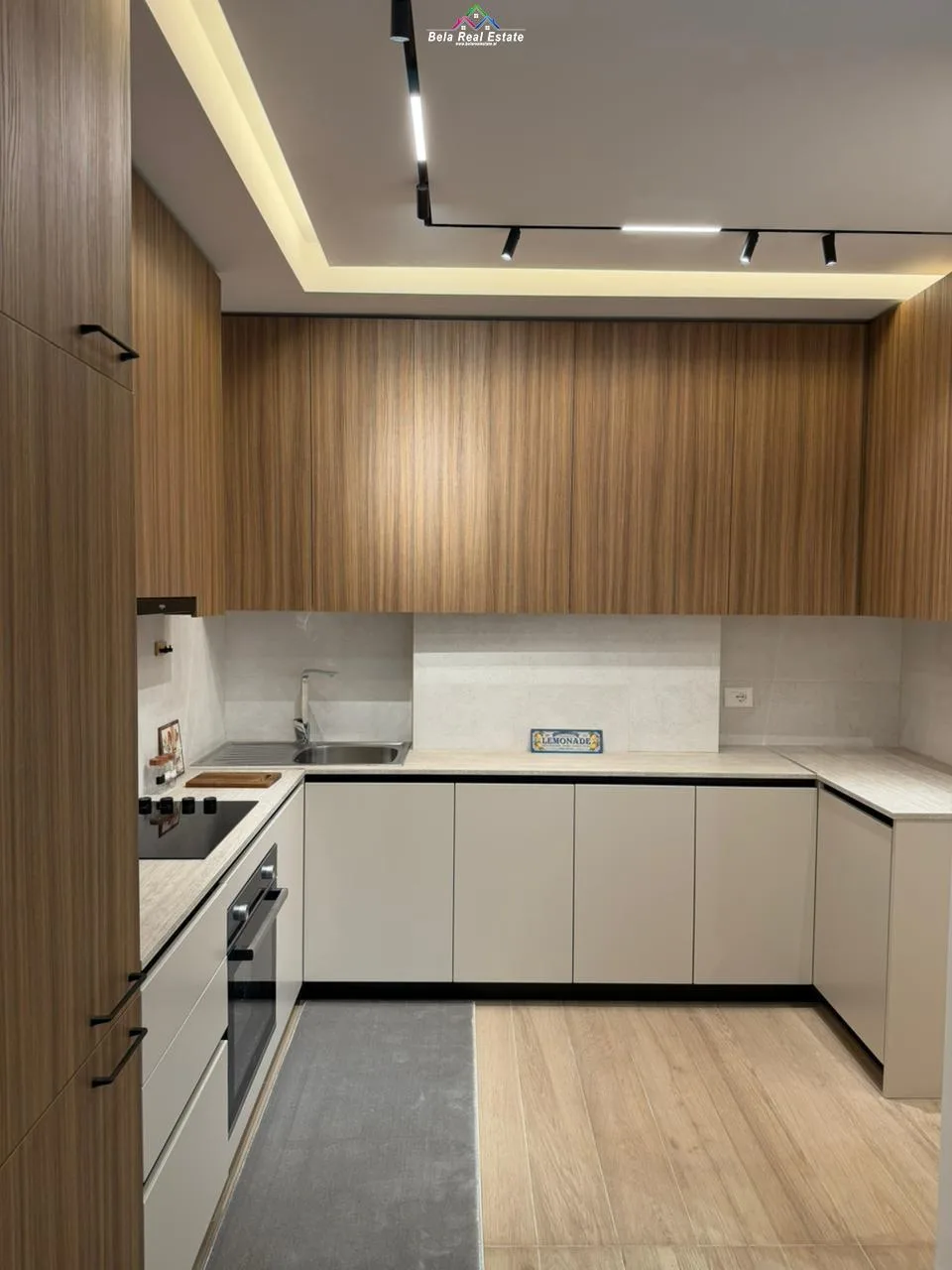 Apartament Me Qera 1+1 Tek Zogu i Zi (ID B2101364) Tirane
