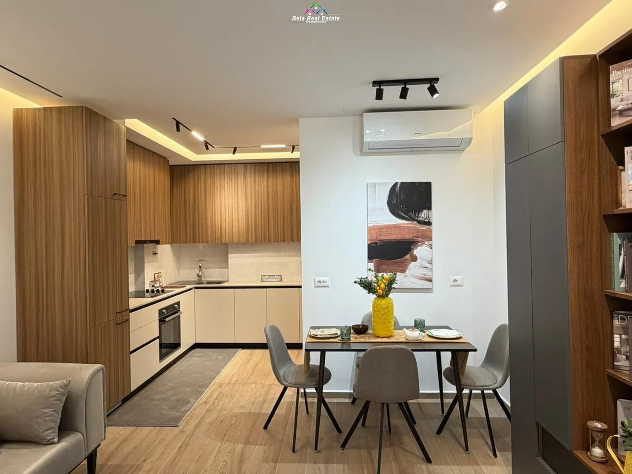 Apartament Me Qera 1+1 Tek Zogu i Zi (ID B2101364) Tirane