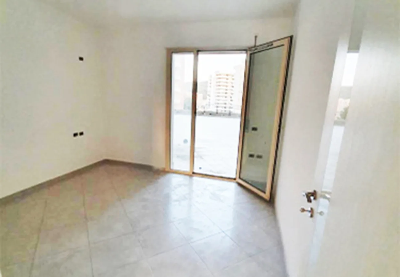 Jepet me qera ambient biznesi në skelë, vlorë