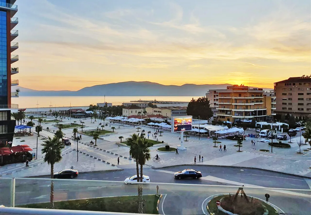 Jepet me qera ambient biznesi në skelë, vlorë