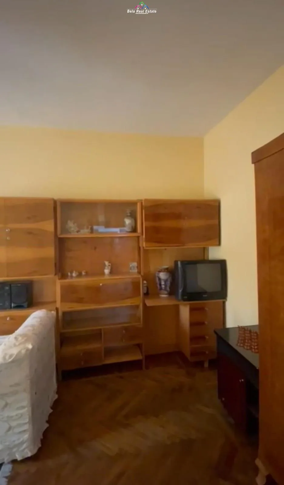 Apartament 2+1 Me Qera Tek Ferit Xhajko (ID B221238) Tirane