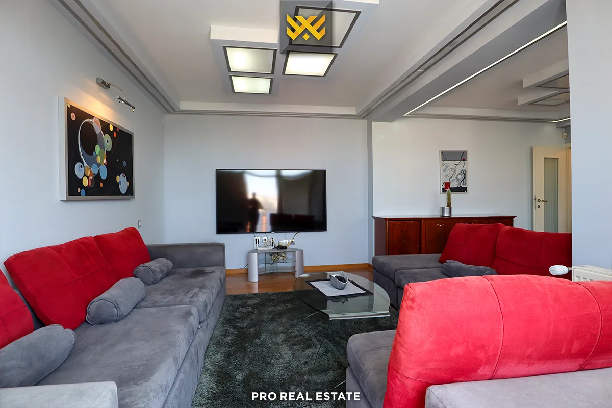 Banesë 84m² me #QIRA në Qendër