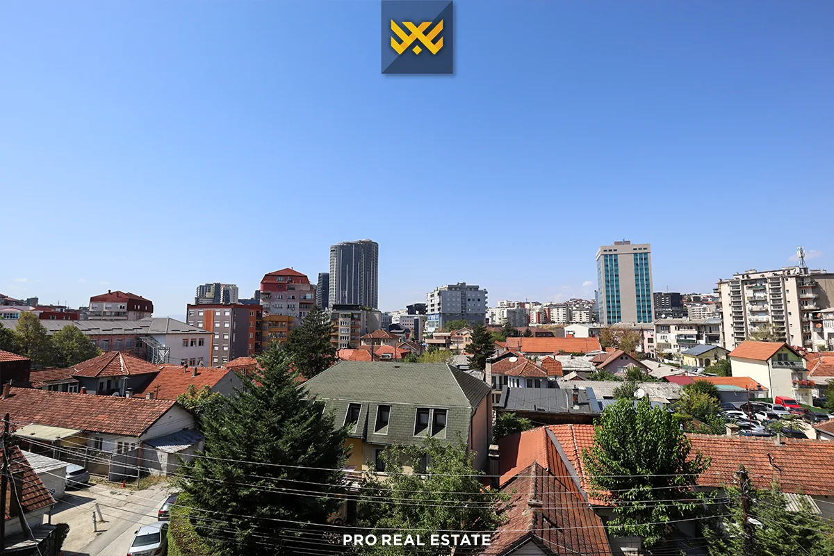 Banesë 84m² me #QIRA në Qendër