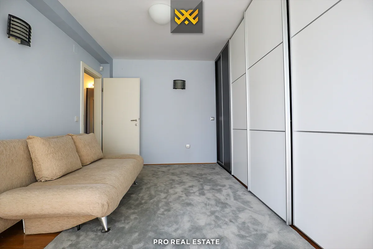 Banesë 84m² me #QIRA në Qendër