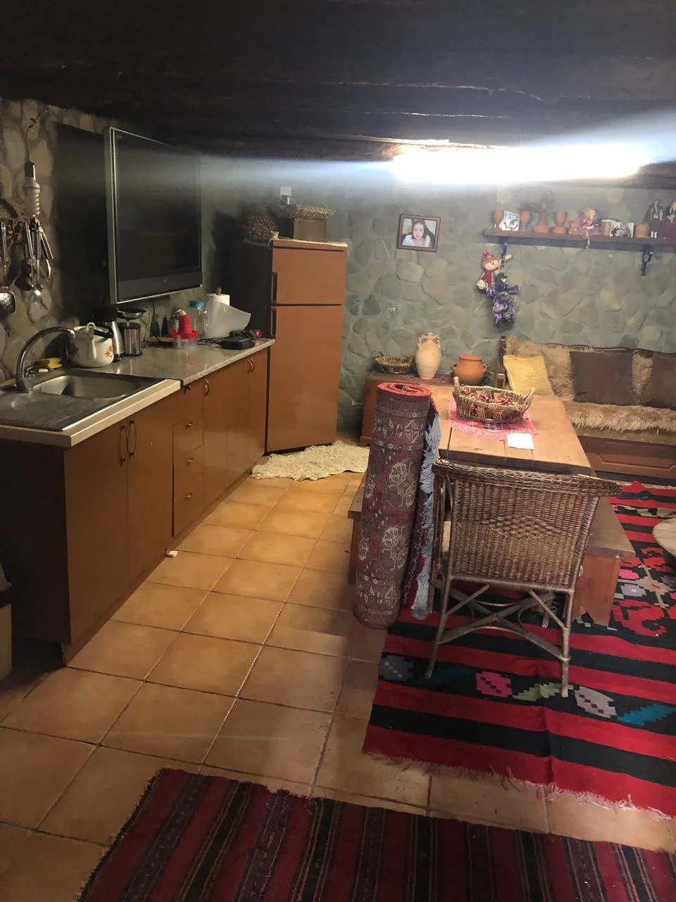 Shitet super vilë në bërzhitë