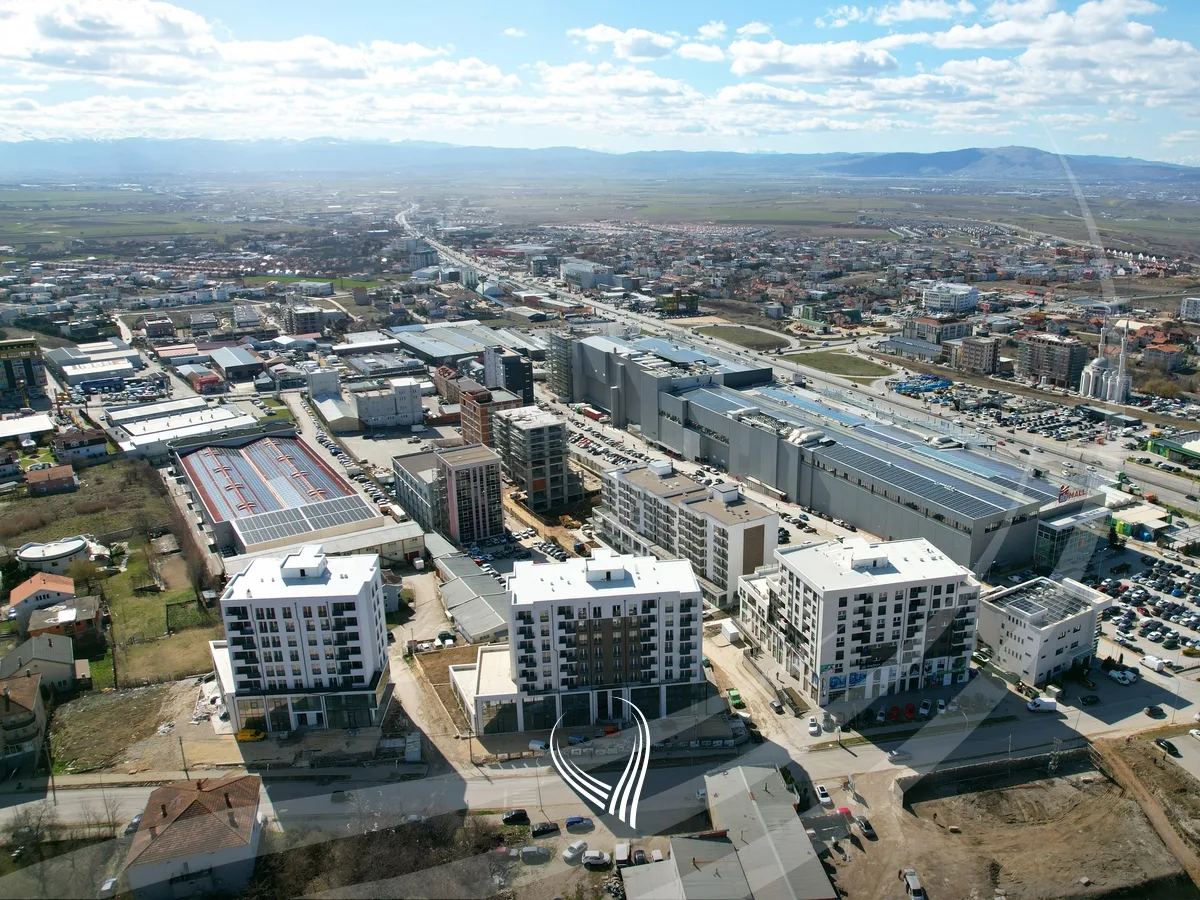 Lokal 213.18 m2 në shitje në Veternik