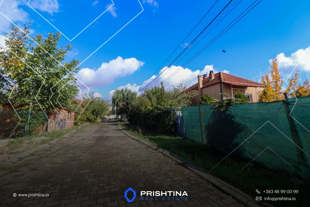 Shtëpi në #shitje 140m² + 12 ari në Hajvali