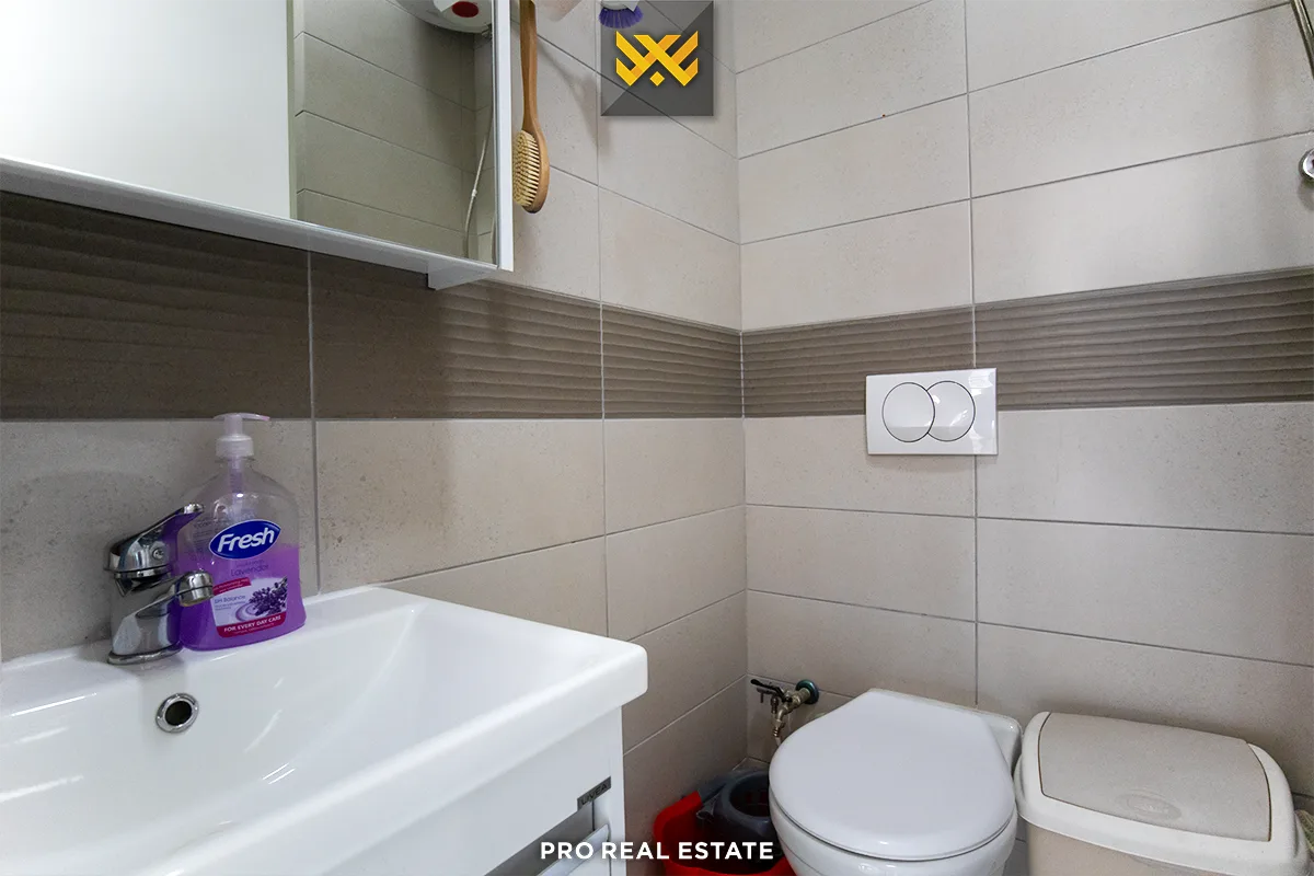 Lokal 30m² me #QIRA te Lagjja e Spitalit.