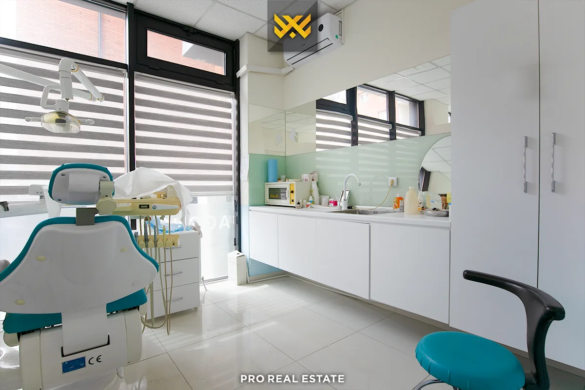 Lokal 30m² me #QIRA te Lagjja e Spitalit.