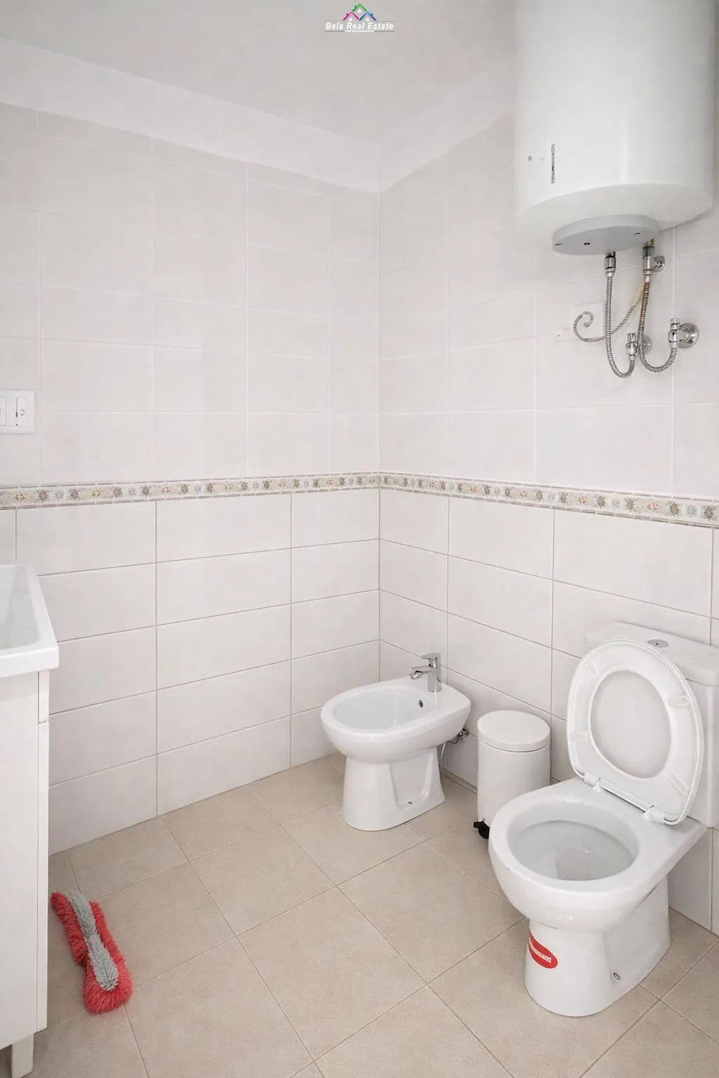 Zyre Me Qera 2+1 Tek Shkolla E Baletit (ID BZ2777) Tirane