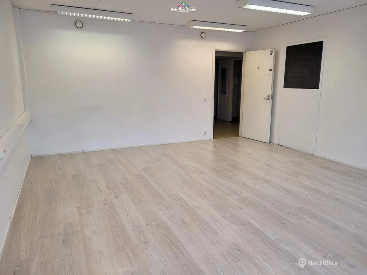 Zyre Me Qera 2+1 Tek  Shkolla e Kuqe (ID BZ2483) Tirane