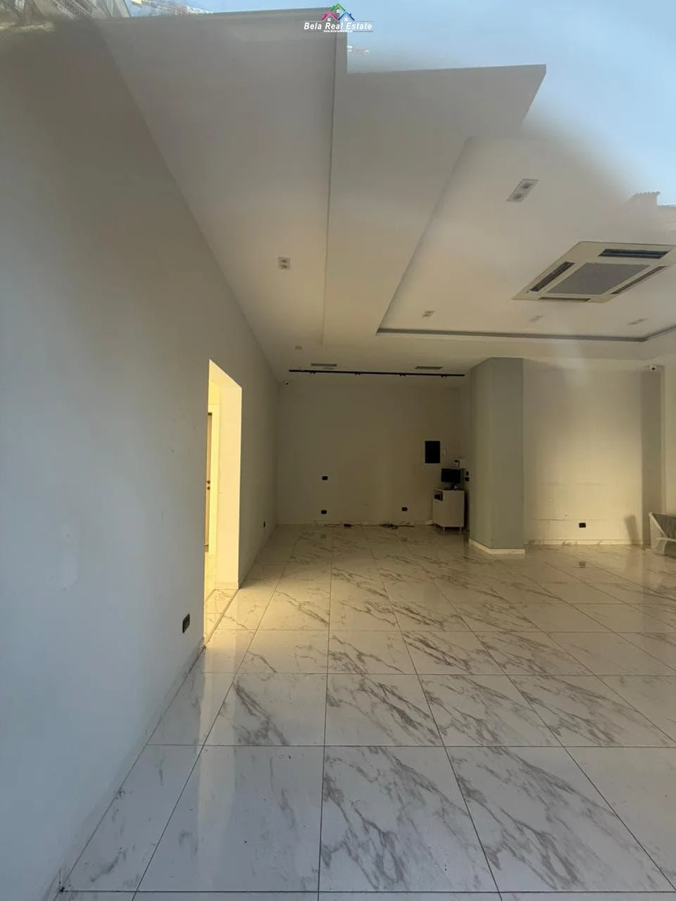 Dyqan Me Qera Tek Rruga E Kavajes (ID BD21822) Tirane