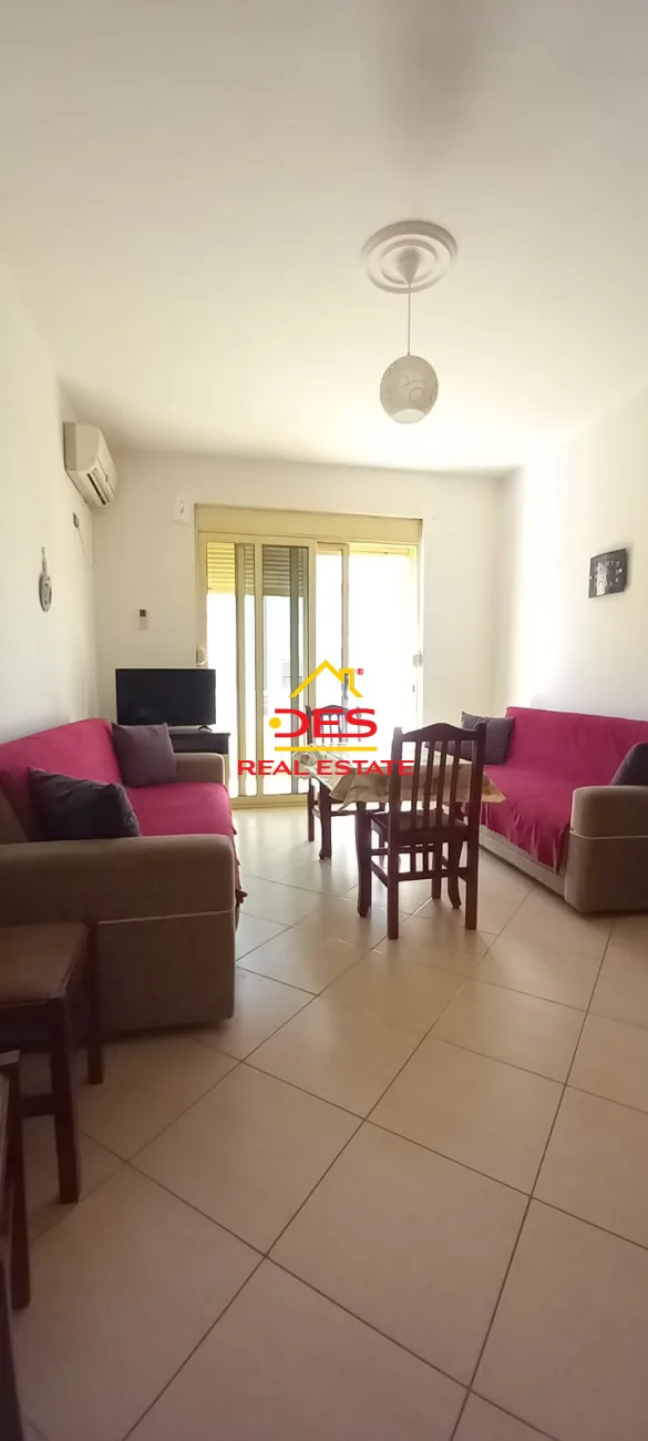 Jepet apartament 1+1 me qira pranë bar taushani lungomare,vlorë .