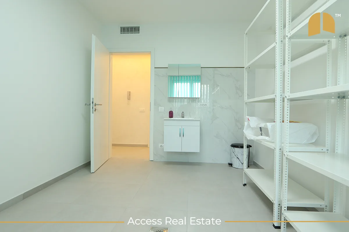 Lokal me QIRA – 8 hapësira pune – Tophane