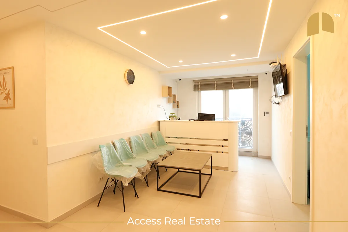 Lokal me QIRA – 8 hapësira pune – Tophane