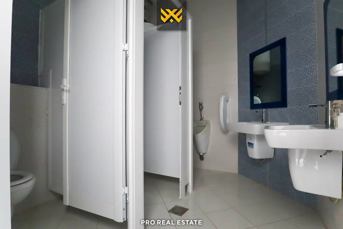 Depo 530m² me #QIRA në Shkabaj.