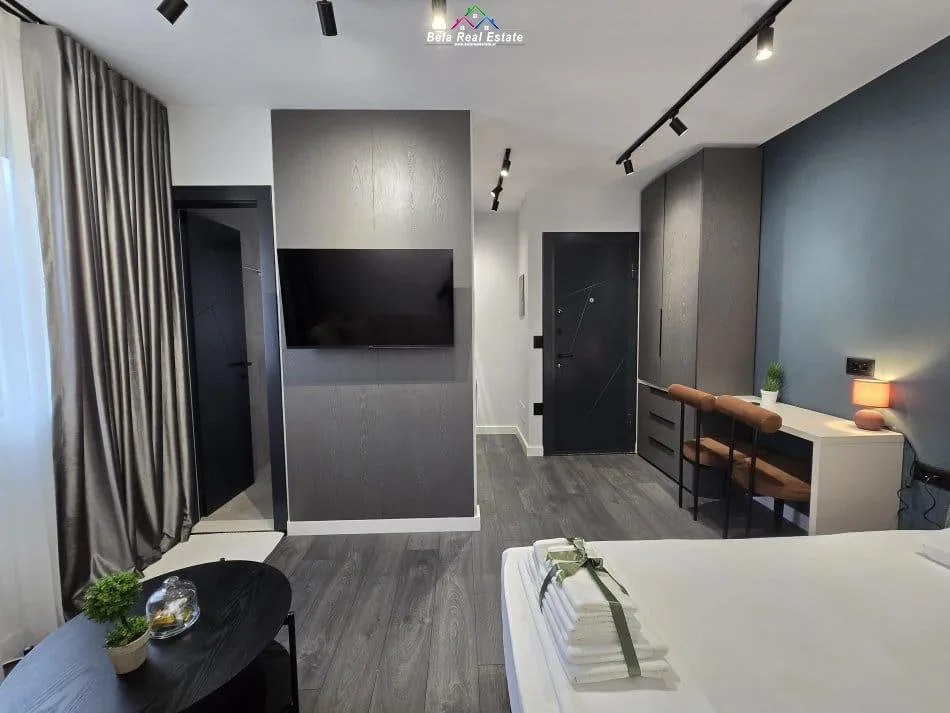 Jepen Me Qera 2 Garsoniere Tek Mine Peza (ID BG117) Tirane