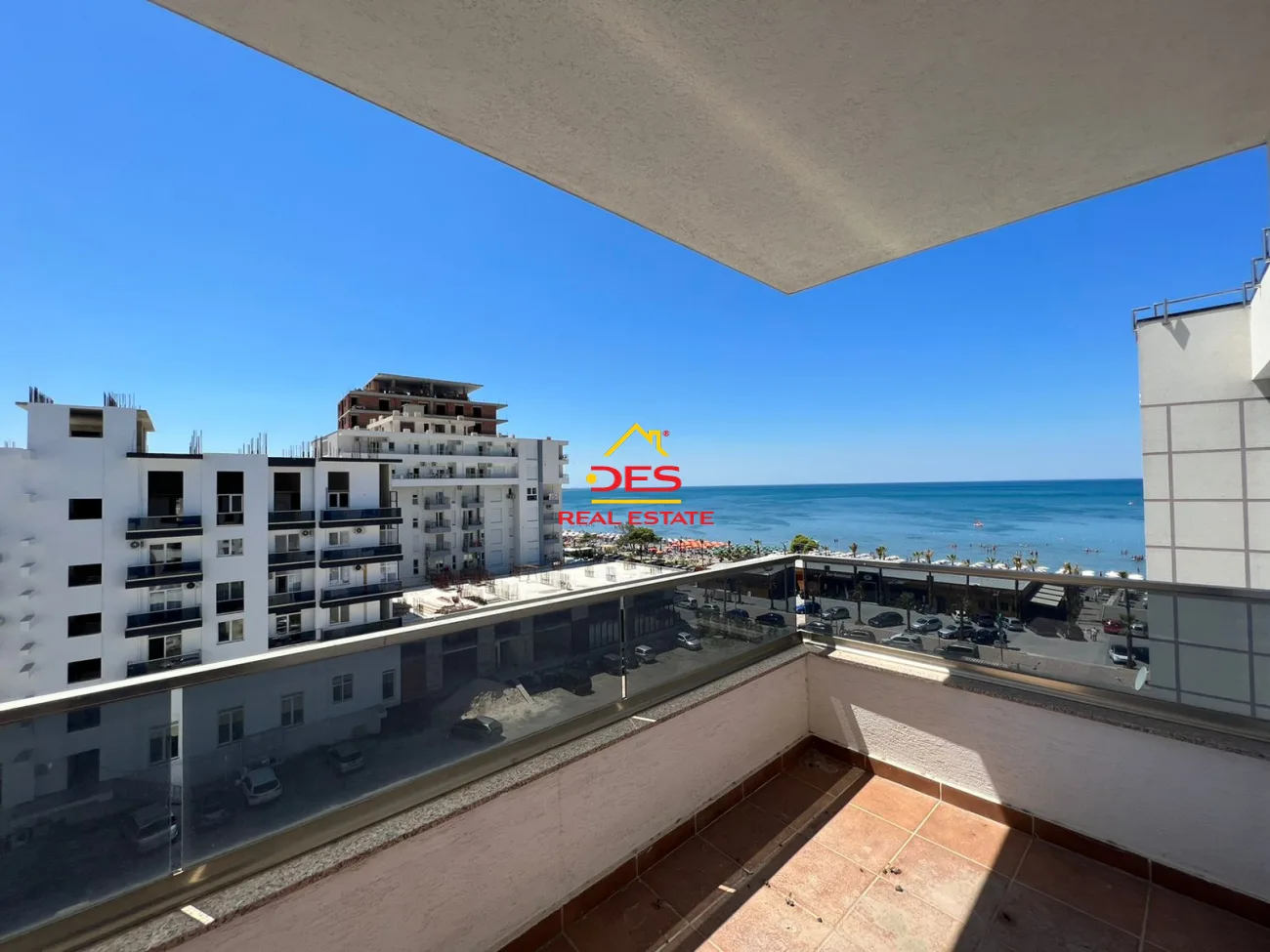 Shitet apartament 1+1 në qendër, shëngjin