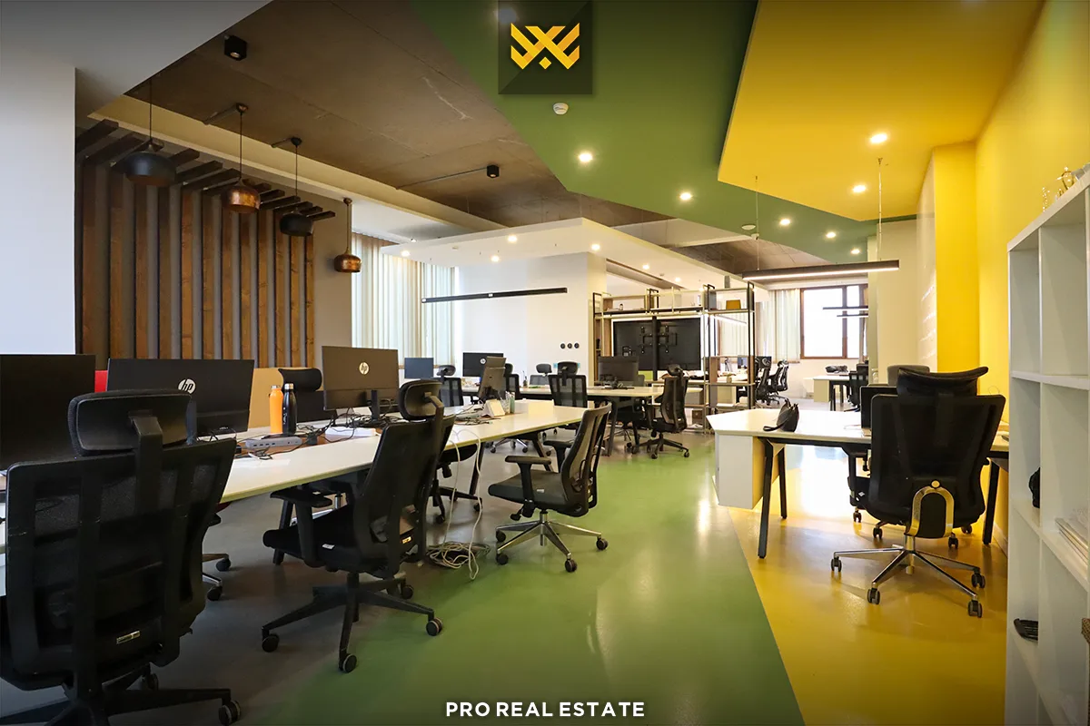 Lokal 405m² me #QIRA në Lakrishtë