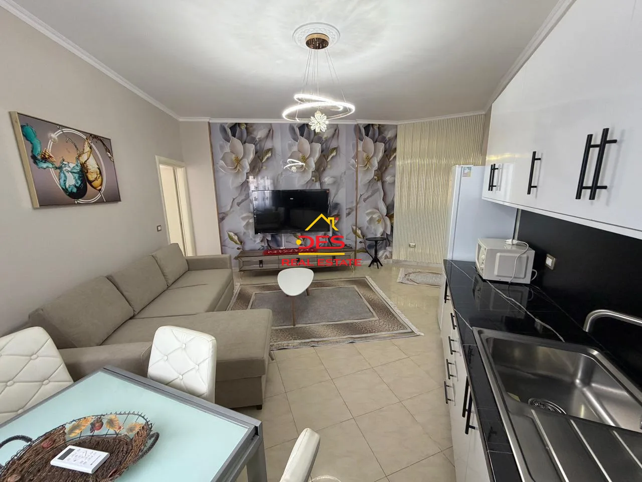 JEPET ME QIRA APARTAMENT 2+1 PRANË PORTIT ,VLORË 📍 Te Ish- Karburant Vola