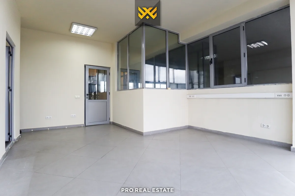 Objekt / Depo 550m² me #QIRA në Çagllavicë