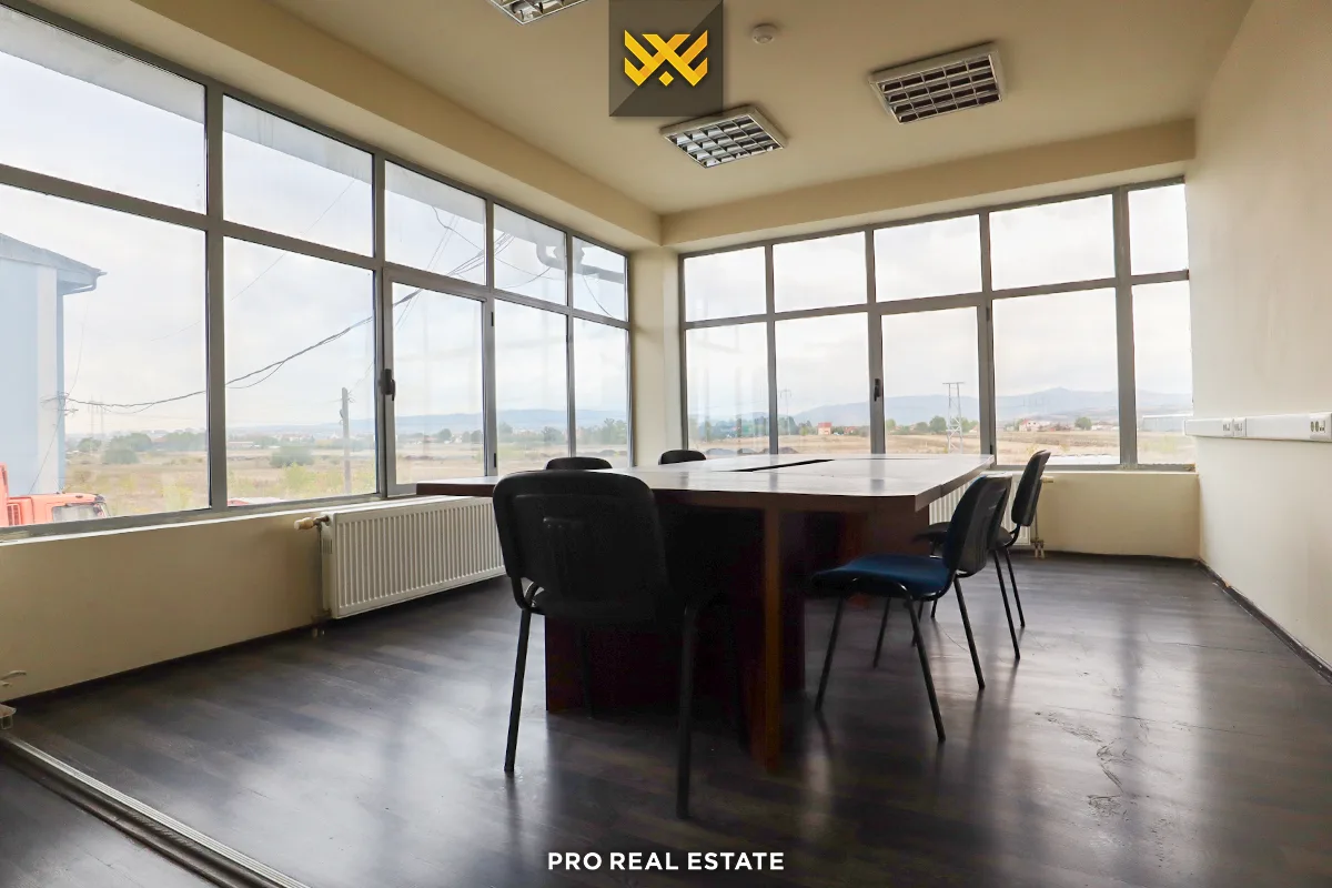 Objekt / Depo 550m² me #QIRA në Çagllavicë